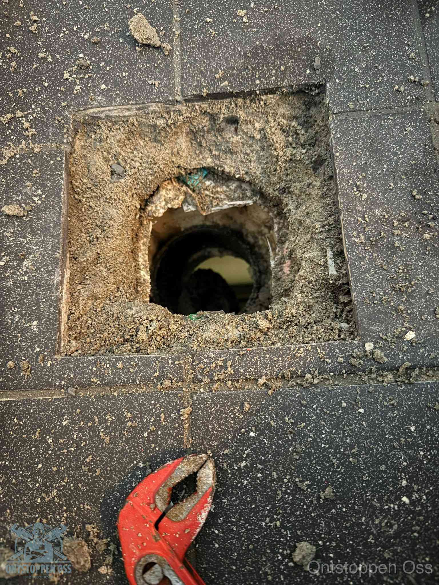 Rioolputje erfgrens eigendom in Oss